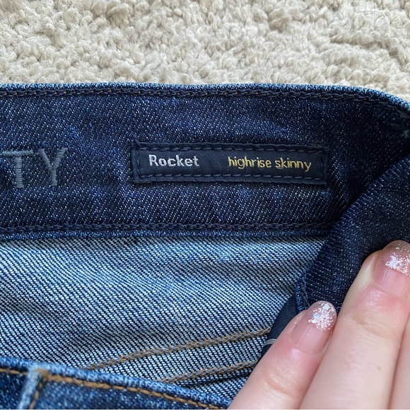 Citizens of Humanity High Rise Rocket Jeans - Picture 5 of 12